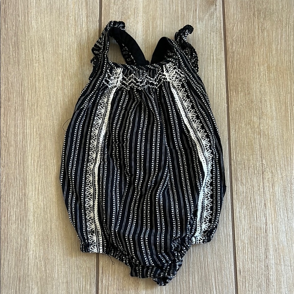 Black and White Striped Baby Romper, size 12 month